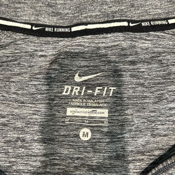 Nike Running 1/2 Zip Pullover Womens Fitted Sz Medium Gray Thumb Holes Half Zip - Picture 7 of 10